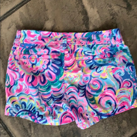 print lilly pulitzer shorts - Picture 3 of 3